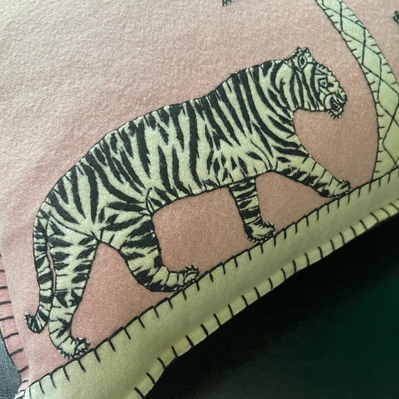 Jan Constantine Handmade Felt Tiger & Palm Tree Decor Pillow Made in England - Picture 5 of 11